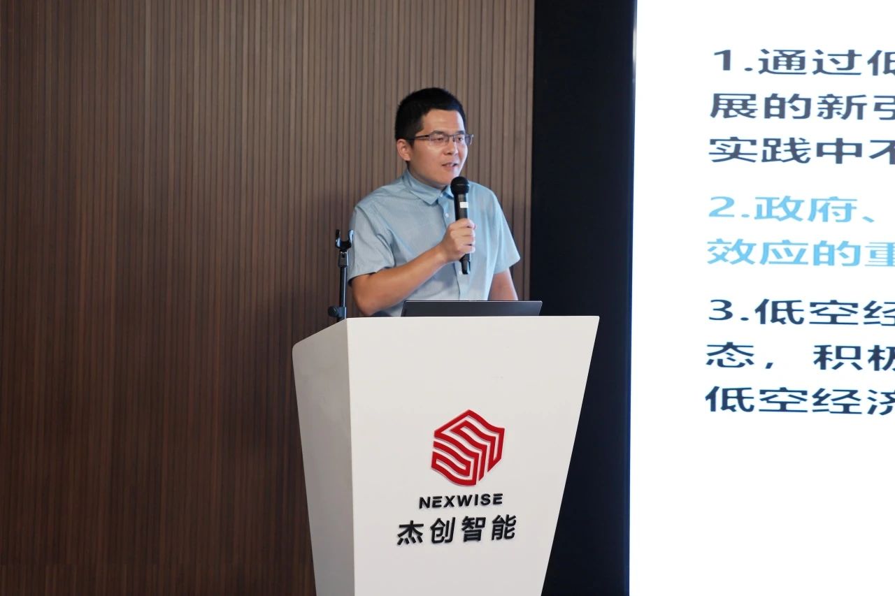 8f1a6545b1f5b59ab52b37358ac32b1b